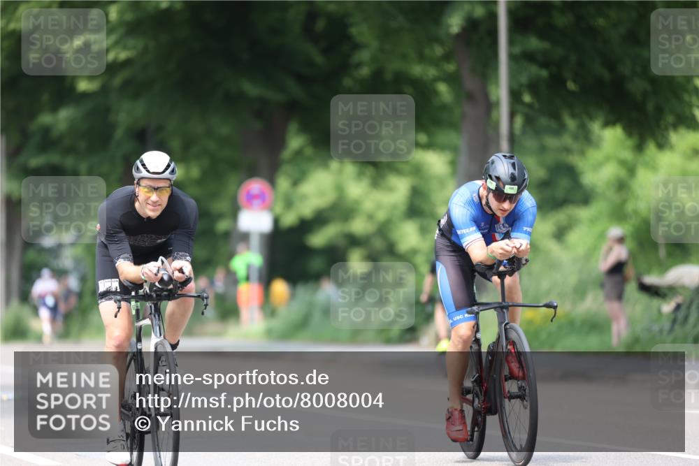 15.06.2025 - 7 Türme Triathlon Yannick Fuchs http://msf.ph/oto/8008004 15.06.2025 13:22:11 Radfahren 458, 678, 937, 1133 meine-sportfotos.de