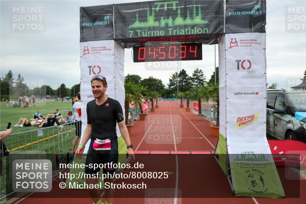 15.06.2025 - 7 Türme Triathlon Michael Strokosch http://msf.ph/oto/8008025 15.06.2025 14:50:34 Ziel 285 meine-sportfotos.de