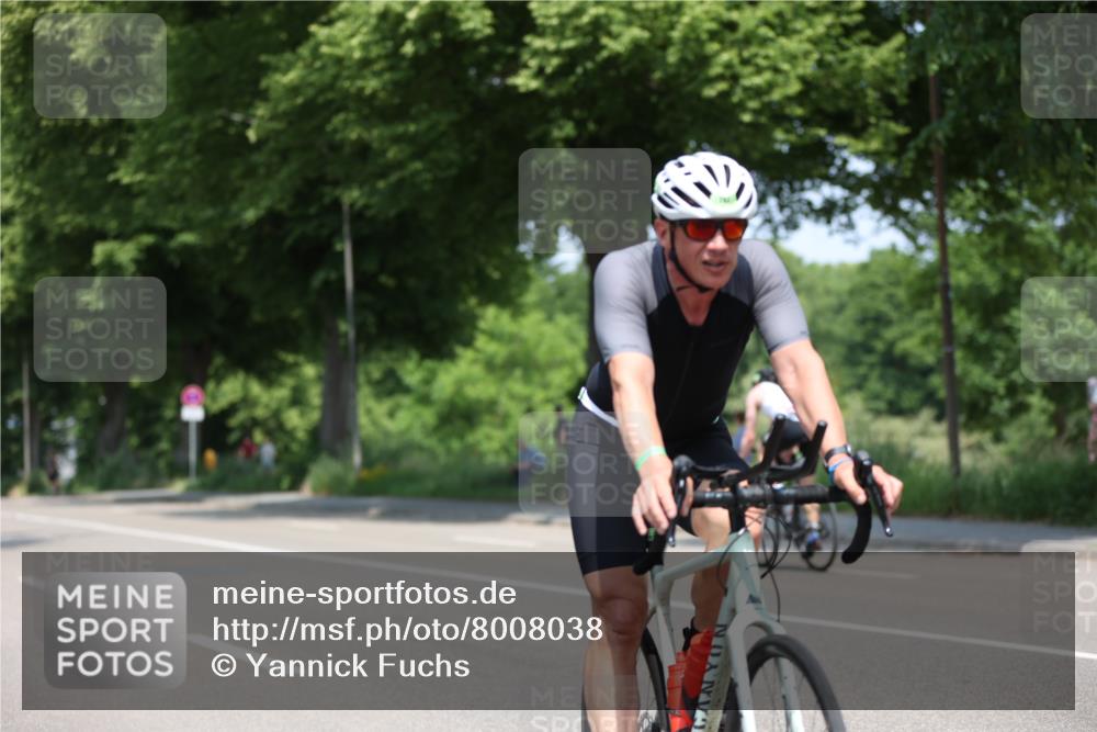 15.06.2025 - 7 Türme Triathlon Yannick Fuchs http://msf.ph/oto/8008038 15.06.2025 12:41:03 Radfahren 201, 214, 283, 323 meine-sportfotos.de