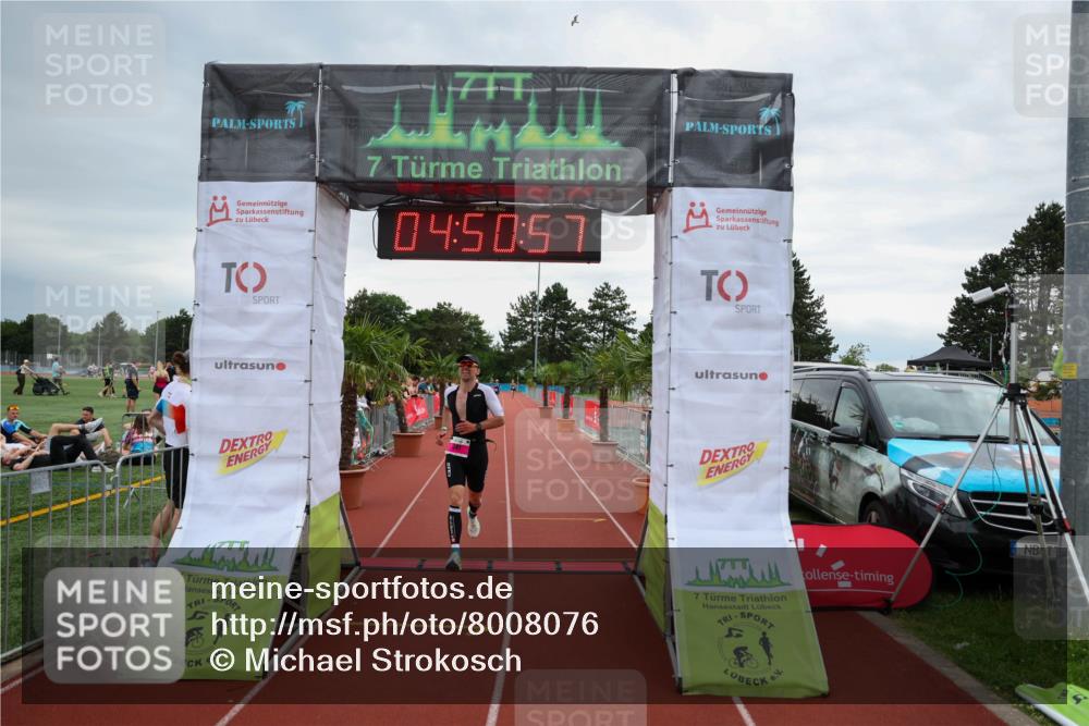 15.06.2025 - 7 Türme Triathlon Michael Strokosch http://msf.ph/oto/8008076 15.06.2025 14:50:57 Ziel 341 meine-sportfotos.de
