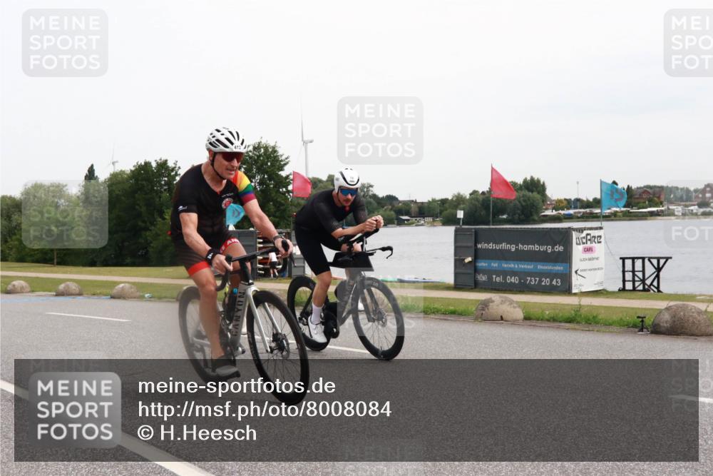 15.06.2025 - 27. Vierlanden-Triathlon H.Heesch http://msf.ph/oto/8008084 15.06.2025 10:45:56 Radfahren 78, 412 meine-sportfotos.de