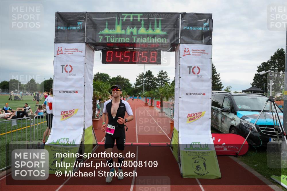 15.06.2025 - 7 Türme Triathlon Michael Strokosch http://msf.ph/oto/8008109 15.06.2025 14:50:58 Ziel 341 meine-sportfotos.de
