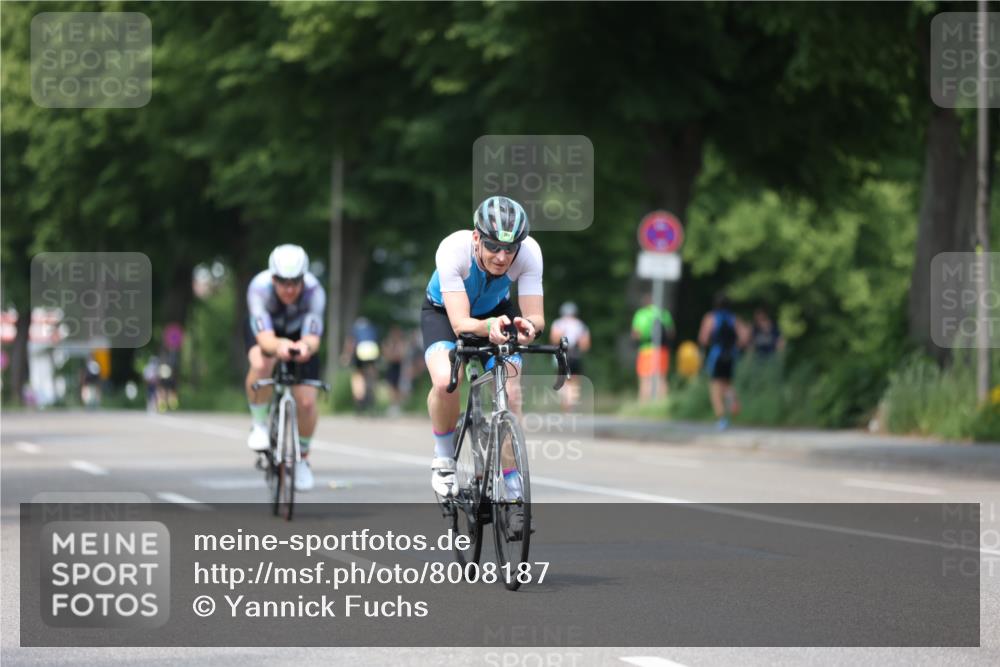 15.06.2025 - 7 Türme Triathlon Yannick Fuchs http://msf.ph/oto/8008187 15.06.2025 13:22:24 Radfahren 260, 631, 803 meine-sportfotos.de