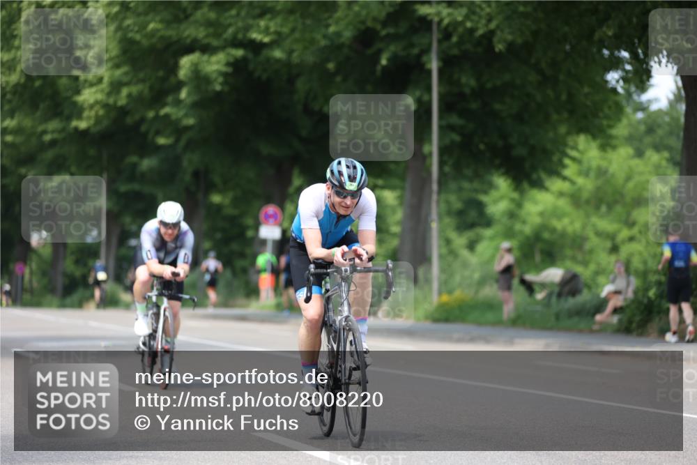 15.06.2025 - 7 Türme Triathlon Yannick Fuchs http://msf.ph/oto/8008220 15.06.2025 13:22:24 Radfahren 260, 631, 803 meine-sportfotos.de