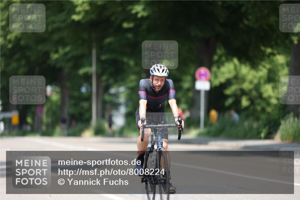 15.06.2025 - 7 Türme Triathlon Yannick Fuchs http://msf.ph/oto/8008224 15.06.2025 12:41:44 Radfahren 223, 455, 475 meine-sportfotos.de