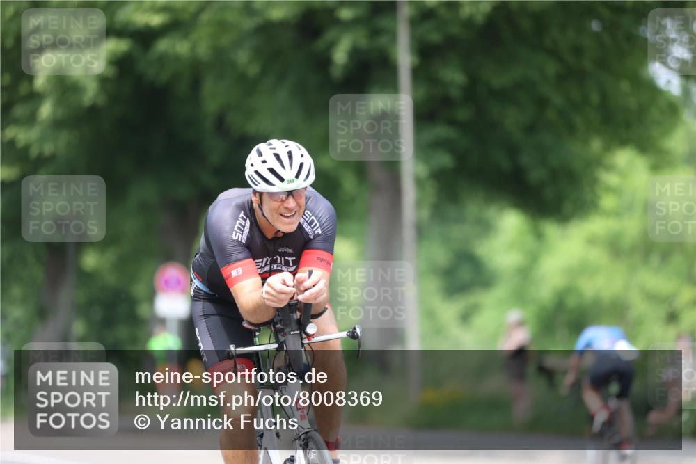 15.06.2025 - 7 Türme Triathlon Yannick Fuchs http://msf.ph/oto/8008369 15.06.2025 13:22:35 Radfahren 301, 356, 491 meine-sportfotos.de