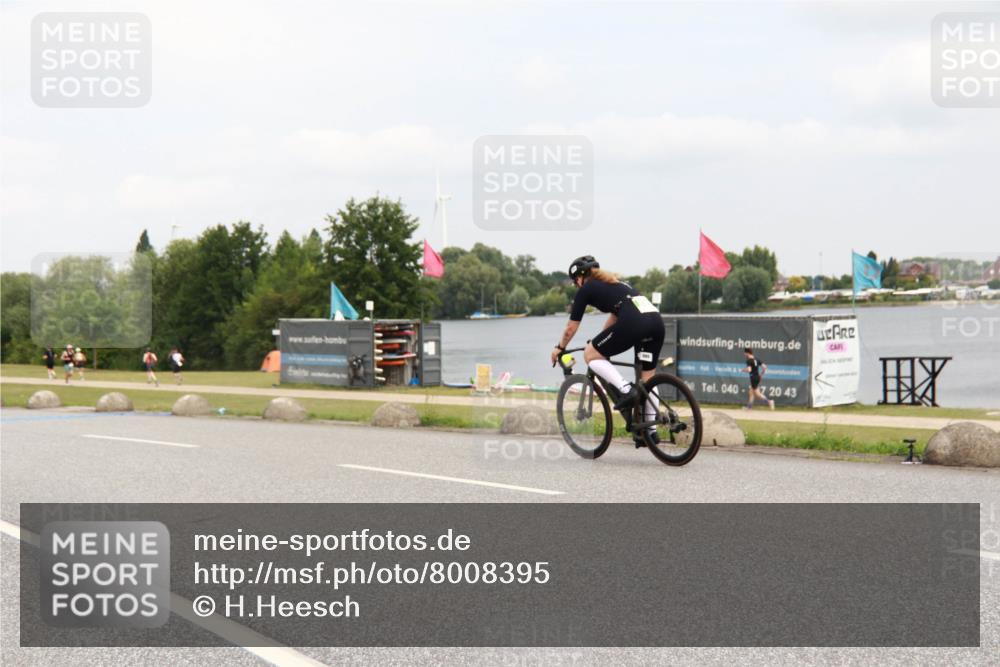 21.06.2025 - 27. Vierlanden-Triathlon H.Heesch http://msf.ph/oto/8008395 15.06.2025 12:16:20 Radfahren  meine-sportfotos.de