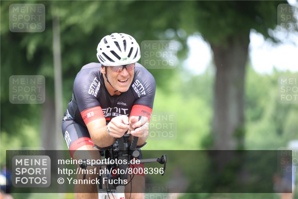 15.06.2025 - 7 Türme Triathlon Yannick Fuchs http://msf.ph/oto/8008396 15.06.2025 13:22:35 Radfahren 301, 356, 491 meine-sportfotos.de