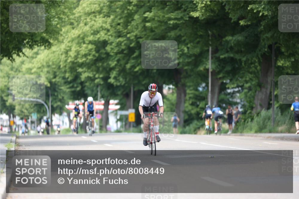 15.06.2025 - 7 Türme Triathlon Yannick Fuchs http://msf.ph/oto/8008449 15.06.2025 13:22:42 Radfahren 661, 766 meine-sportfotos.de