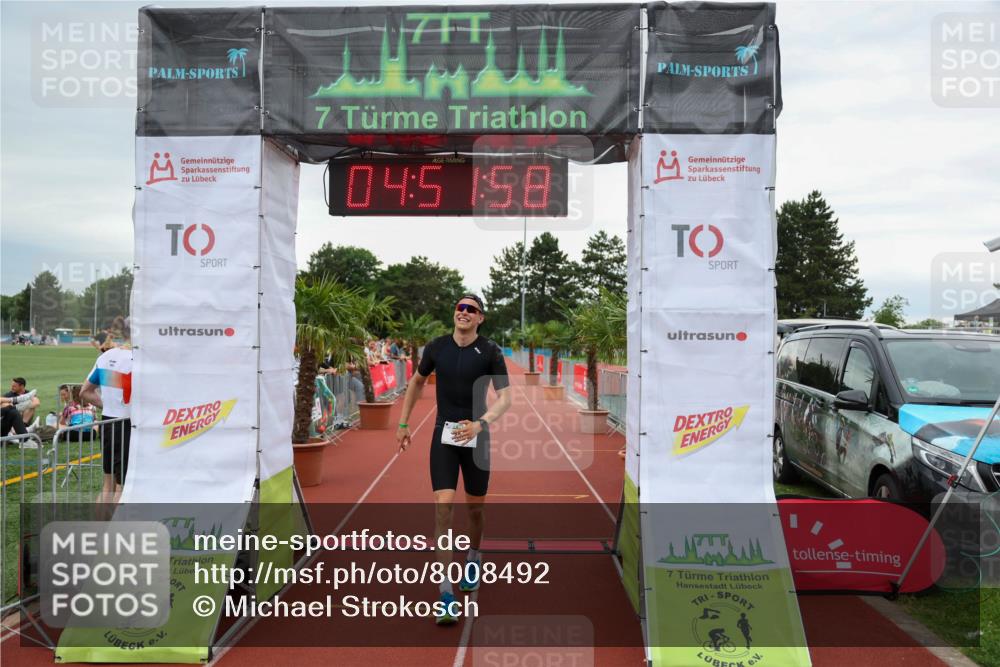 15.06.2025 - 7 Türme Triathlon Michael Strokosch http://msf.ph/oto/8008492 15.06.2025 14:51:57 Ziel 200 meine-sportfotos.de