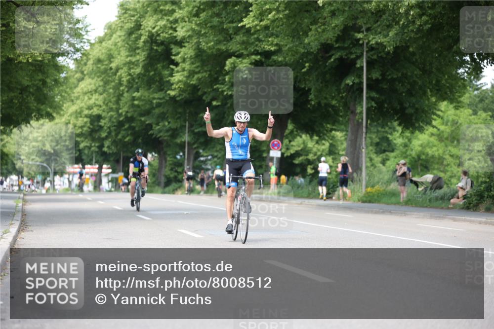 15.06.2025 - 7 Türme Triathlon Yannick Fuchs http://msf.ph/oto/8008512 15.06.2025 13:22:48 Radfahren 661 meine-sportfotos.de