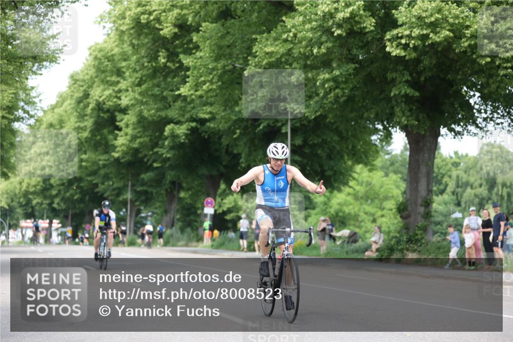 15.06.2025 - 7 Türme Triathlon Yannick Fuchs http://msf.ph/oto/8008523 15.06.2025 13:22:48 Radfahren 661 meine-sportfotos.de