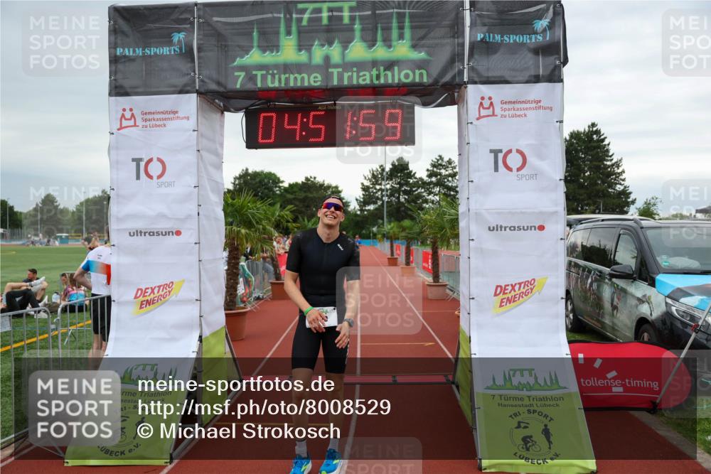 15.06.2025 - 7 Türme Triathlon Michael Strokosch http://msf.ph/oto/8008529 15.06.2025 14:51:58 Ziel 200 meine-sportfotos.de