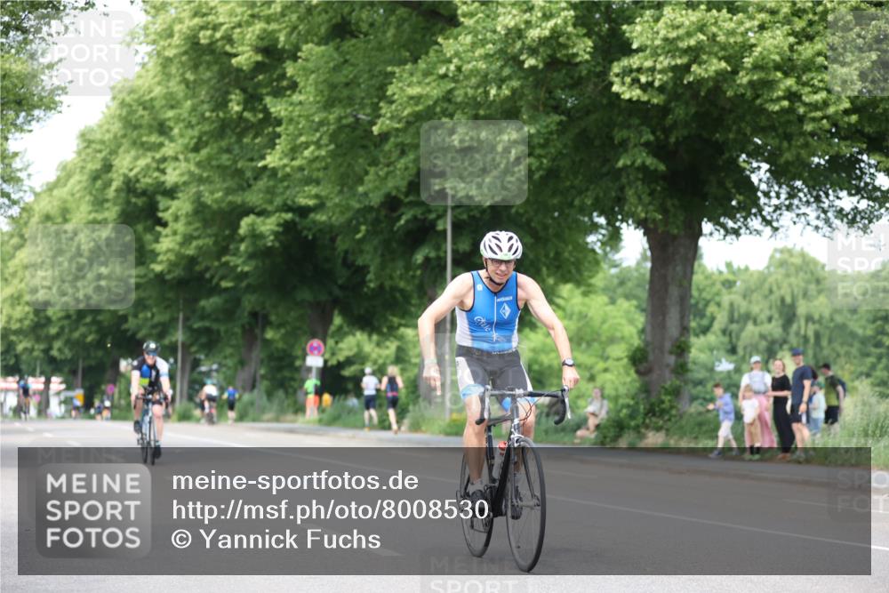 15.06.2025 - 7 Türme Triathlon Yannick Fuchs http://msf.ph/oto/8008530 15.06.2025 13:22:49 Radfahren  meine-sportfotos.de