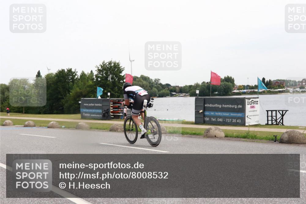 15.06.2025 - 27. Vierlanden-Triathlon H.Heesch http://msf.ph/oto/8008532 15.06.2025 10:48:18 Radfahren 72, 187 meine-sportfotos.de