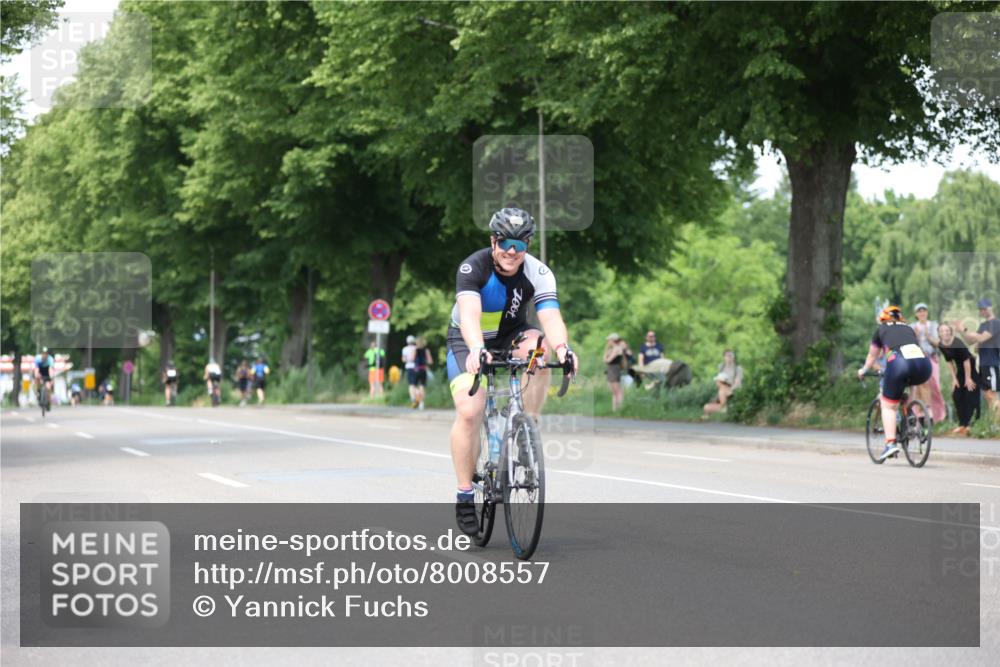 15.06.2025 - 7 Türme Triathlon Yannick Fuchs http://msf.ph/oto/8008557 15.06.2025 13:22:50 Radfahren  meine-sportfotos.de