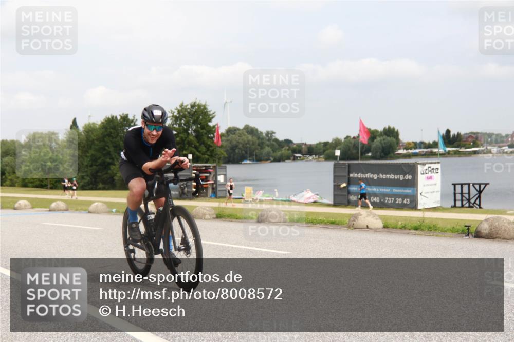 21.06.2025 - 27. Vierlanden-Triathlon H.Heesch http://msf.ph/oto/8008572 15.06.2025 12:17:10 Radfahren 641, 691, 923, 955 meine-sportfotos.de