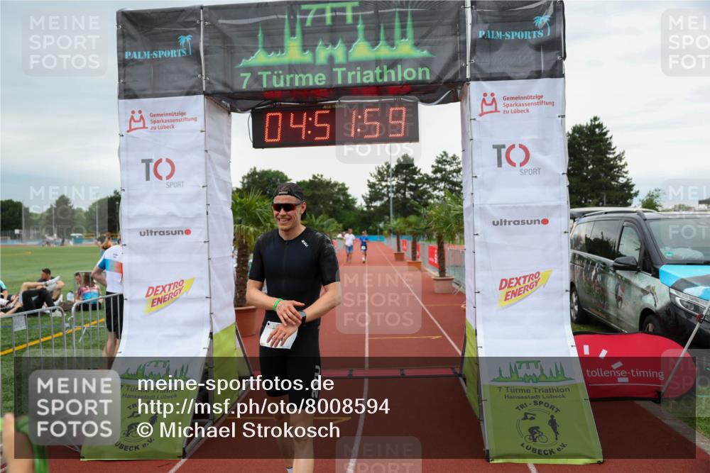 15.06.2025 - 7 Türme Triathlon Michael Strokosch http://msf.ph/oto/8008594 15.06.2025 14:51:59 Ziel 200 meine-sportfotos.de
