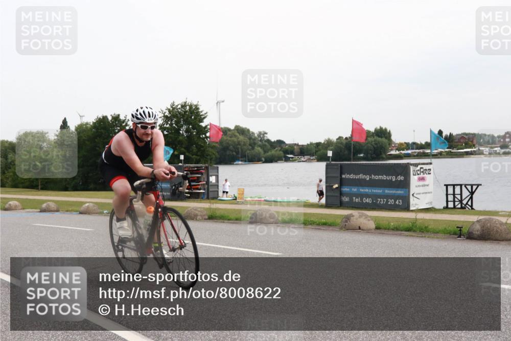 15.06.2025 - 27. Vierlanden-Triathlon H.Heesch http://msf.ph/oto/8008622 15.06.2025 10:49:00 Radfahren 229, 236, 358, 378, 440 meine-sportfotos.de