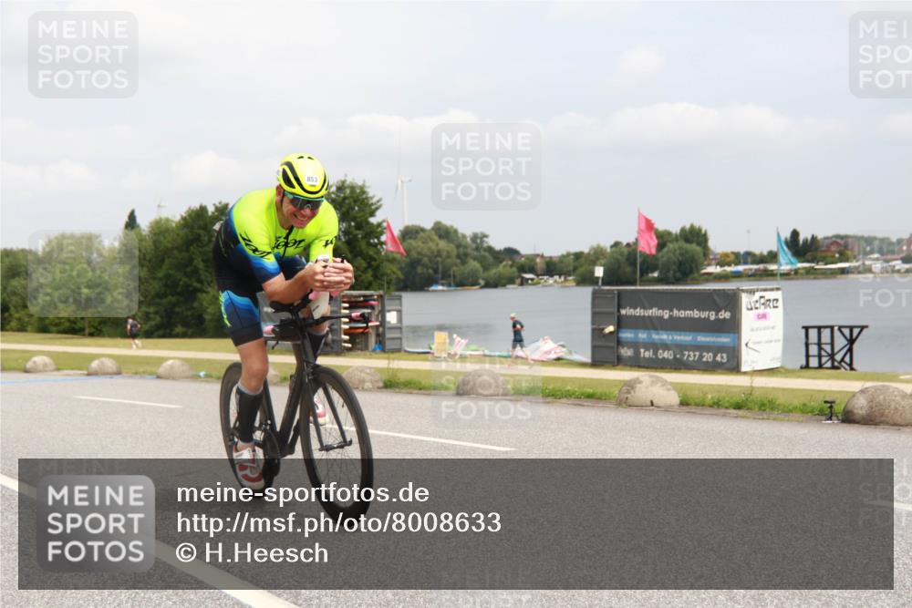 21.06.2025 - 27. Vierlanden-Triathlon H.Heesch http://msf.ph/oto/8008633 15.06.2025 12:17:39 Radfahren 723, 853, 859 meine-sportfotos.de