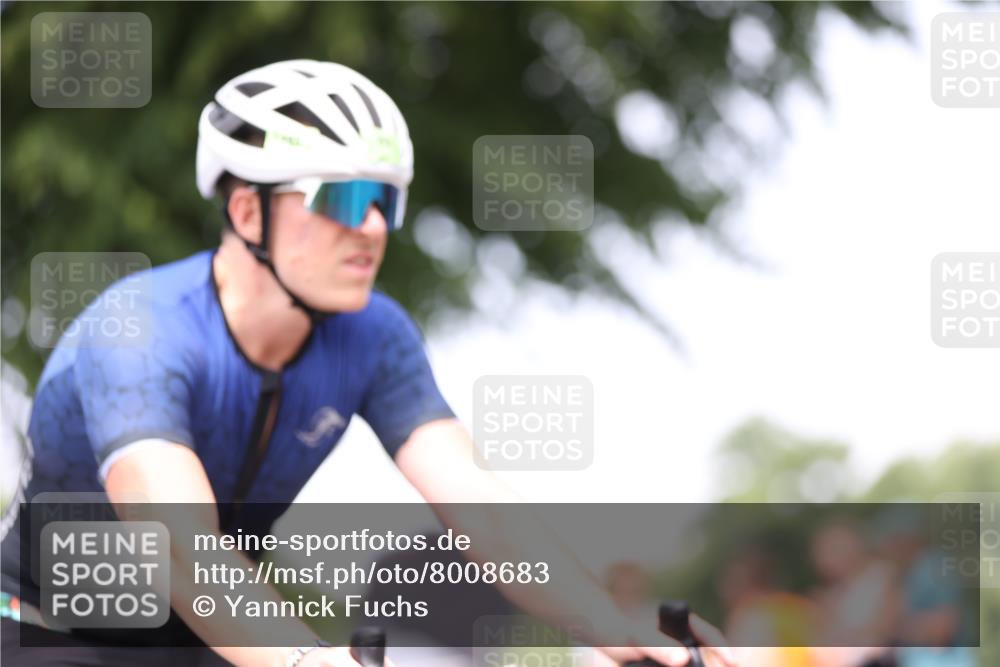 15.06.2025 - 7 Türme Triathlon Yannick Fuchs http://msf.ph/oto/8008683 15.06.2025 13:23:07 Radfahren 594, 1171 meine-sportfotos.de