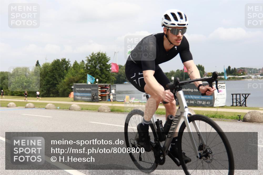21.06.2025 - 27. Vierlanden-Triathlon H.Heesch http://msf.ph/oto/8008800 15.06.2025 12:19:39 Radfahren 637, 646, 647, 855, 953 meine-sportfotos.de