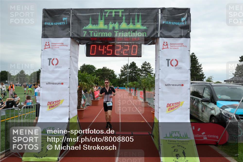 15.06.2025 - 7 Türme Triathlon Michael Strokosch http://msf.ph/oto/8008805 15.06.2025 14:52:20 Ziel 453 meine-sportfotos.de