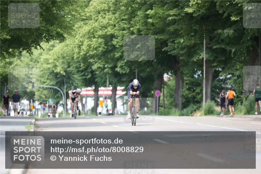 15.06.2025 - 7 Türme Triathlon Yannick Fuchs http://msf.ph/oto/8008829 15.06.2025 13:23:32 Radfahren 451, 580 meine-sportfotos.de