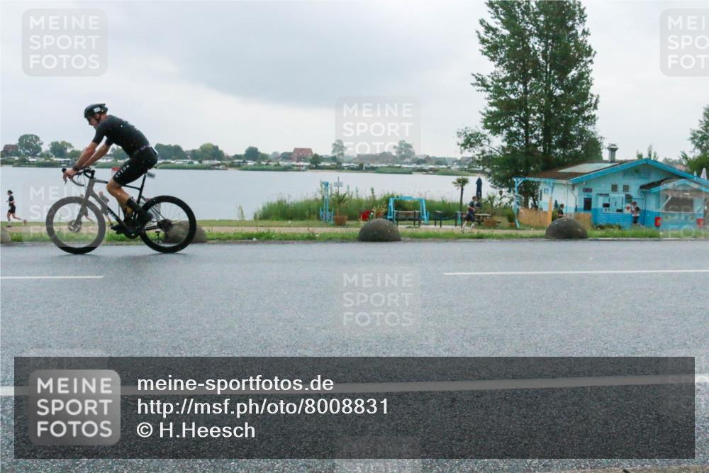 21.06.2025 - 27. Vierlanden-Triathlon H.Heesch http://msf.ph/oto/8008831 15.06.2025 13:28:09 Radfahren 1136, 1263, 1294 meine-sportfotos.de