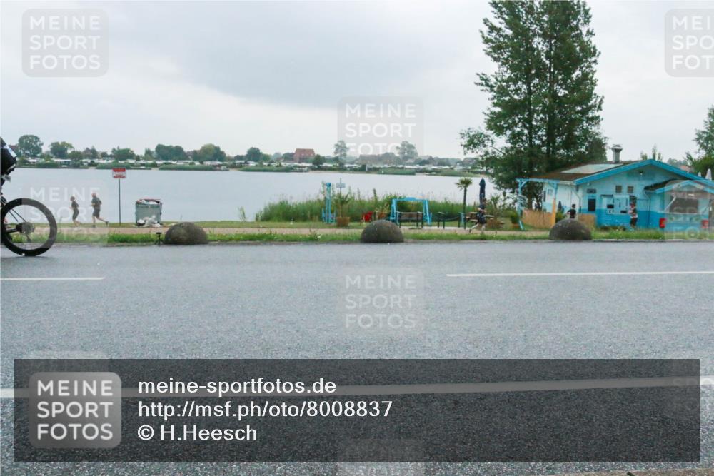21.06.2025 - 27. Vierlanden-Triathlon H.Heesch http://msf.ph/oto/8008837 15.06.2025 13:28:09 Radfahren 1136, 1263, 1294 meine-sportfotos.de