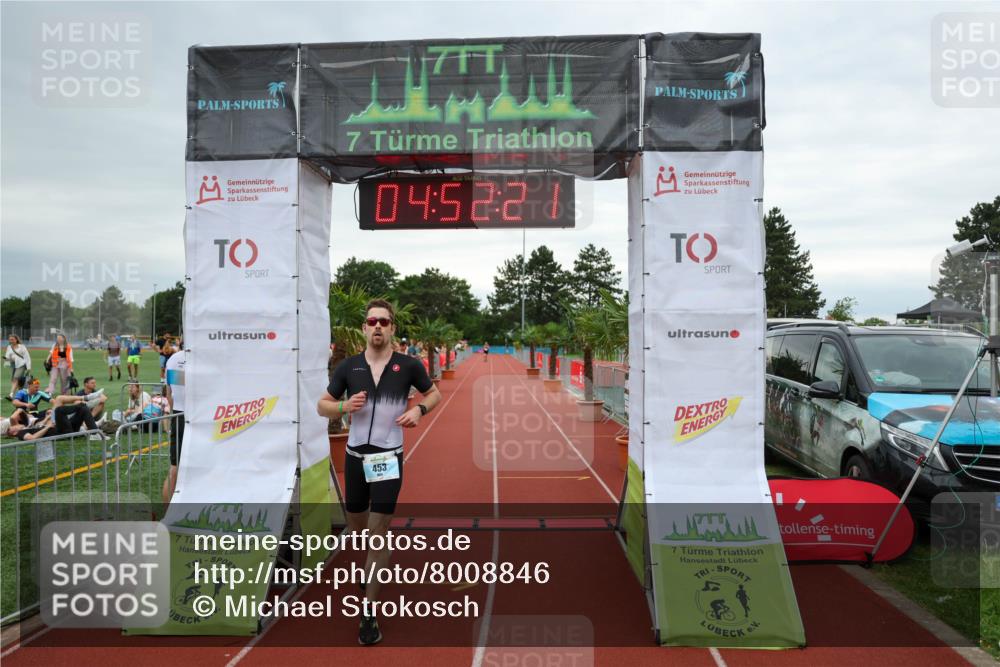 15.06.2025 - 7 Türme Triathlon Michael Strokosch http://msf.ph/oto/8008846 15.06.2025 14:52:21 Ziel 453 meine-sportfotos.de