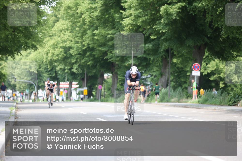15.06.2025 - 7 Türme Triathlon Yannick Fuchs http://msf.ph/oto/8008854 15.06.2025 13:23:34 Radfahren 451, 580 meine-sportfotos.de
