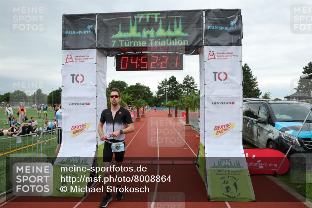 15.06.2025 - 7 Türme Triathlon Michael Strokosch http://msf.ph/oto/8008864 15.06.2025 14:52:21 Ziel 453 meine-sportfotos.de