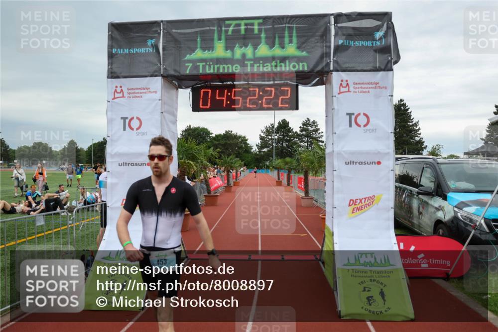15.06.2025 - 7 Türme Triathlon Michael Strokosch http://msf.ph/oto/8008897 15.06.2025 14:52:21 Ziel 453 meine-sportfotos.de