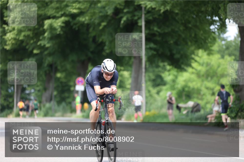 15.06.2025 - 7 Türme Triathlon Yannick Fuchs http://msf.ph/oto/8008902 15.06.2025 13:23:34 Radfahren 451, 580 meine-sportfotos.de