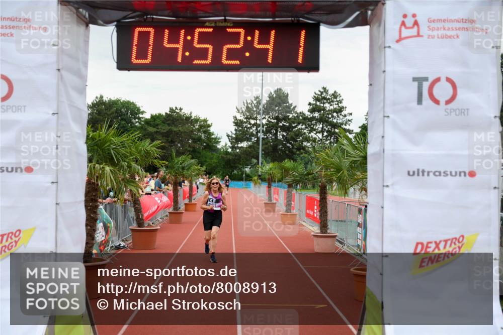 15.06.2025 - 7 Türme Triathlon Michael Strokosch http://msf.ph/oto/8008913 15.06.2025 14:52:41 Ziel 883 meine-sportfotos.de