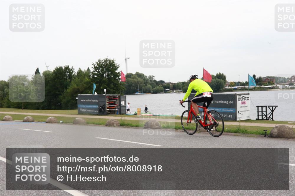 15.06.2025 - 27. Vierlanden-Triathlon H.Heesch http://msf.ph/oto/8008918 15.06.2025 10:51:13 Radfahren 161, 381 meine-sportfotos.de