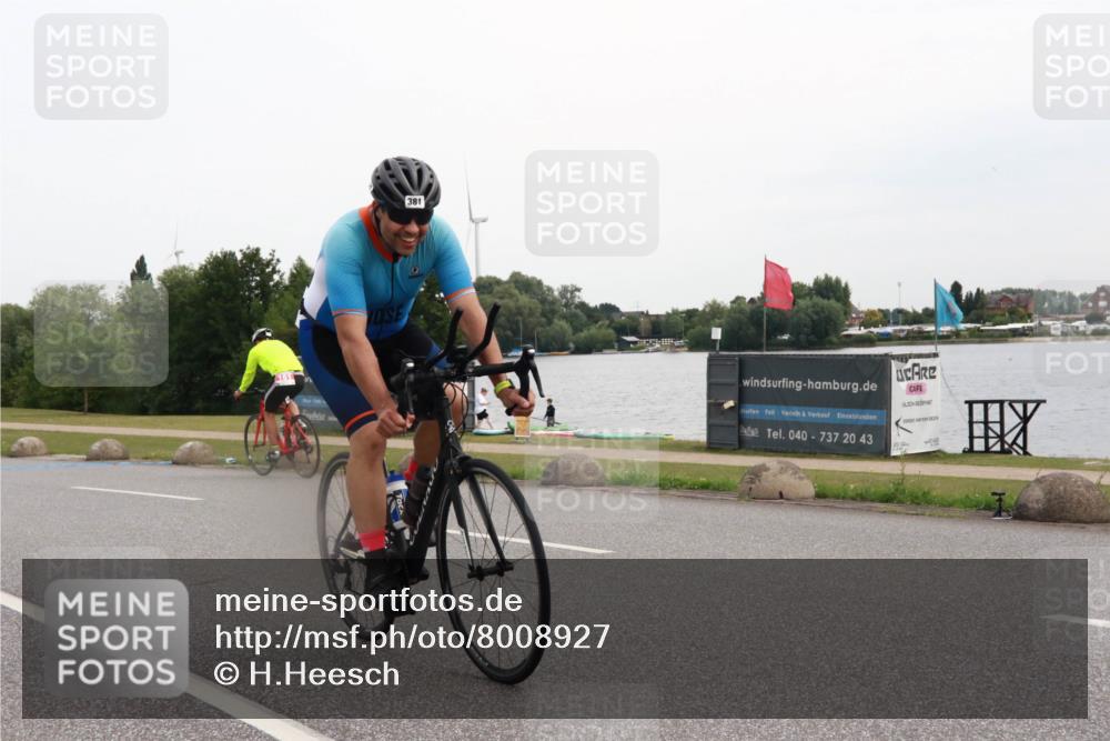 15.06.2025 - 27. Vierlanden-Triathlon H.Heesch http://msf.ph/oto/8008927 15.06.2025 10:51:13 Radfahren 161, 381 meine-sportfotos.de