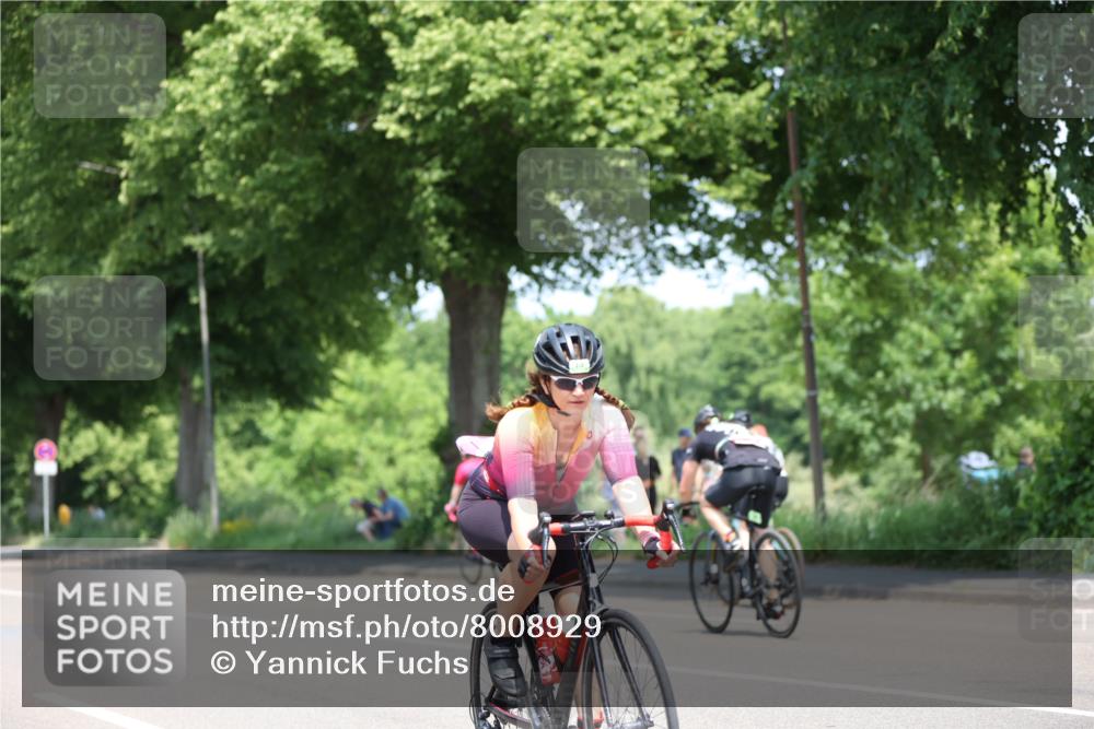 15.06.2025 - 7 Türme Triathlon Yannick Fuchs http://msf.ph/oto/8008929 15.06.2025 12:42:26 Radfahren 233, 254, 263, 297, 337, 465 meine-sportfotos.de