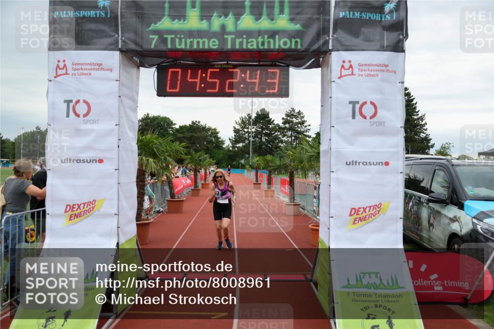 15.06.2025 - 7 Türme Triathlon Michael Strokosch http://msf.ph/oto/8008961 15.06.2025 14:52:43 Ziel 883 meine-sportfotos.de