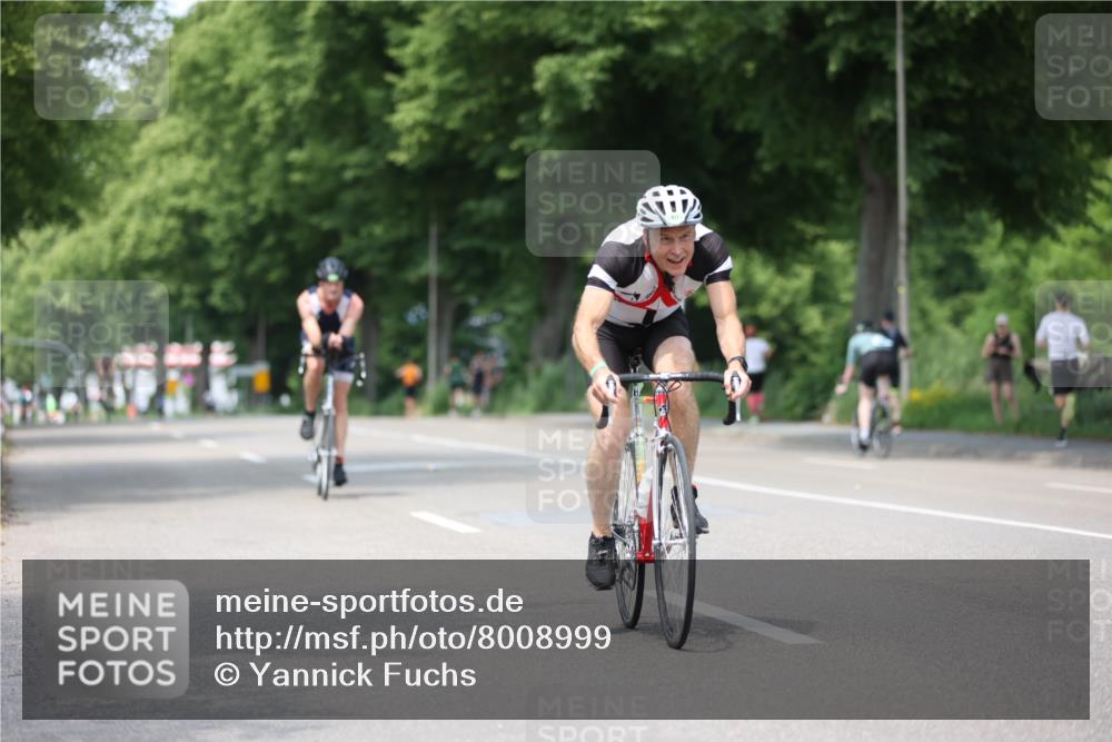 15.06.2025 - 7 Türme Triathlon Yannick Fuchs http://msf.ph/oto/8008999 15.06.2025 13:23:38 Radfahren 451, 580, 1181 meine-sportfotos.de