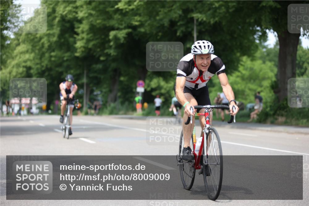 15.06.2025 - 7 Türme Triathlon Yannick Fuchs http://msf.ph/oto/8009009 15.06.2025 13:23:38 Radfahren 451, 580, 1181 meine-sportfotos.de