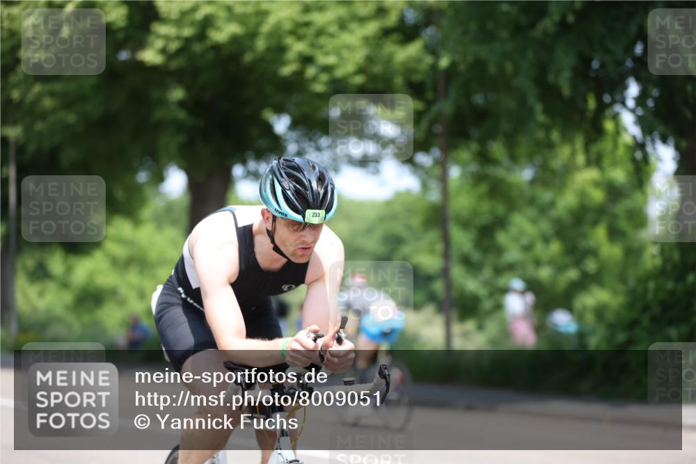 15.06.2025 - 7 Türme Triathlon Yannick Fuchs http://msf.ph/oto/8009051 15.06.2025 12:42:31 Radfahren 201, 233, 254, 283, 465, 561 meine-sportfotos.de