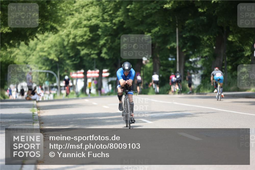 15.06.2025 - 7 Türme Triathlon Yannick Fuchs http://msf.ph/oto/8009103 15.06.2025 12:42:36 Radfahren 201, 214, 283, 561 meine-sportfotos.de