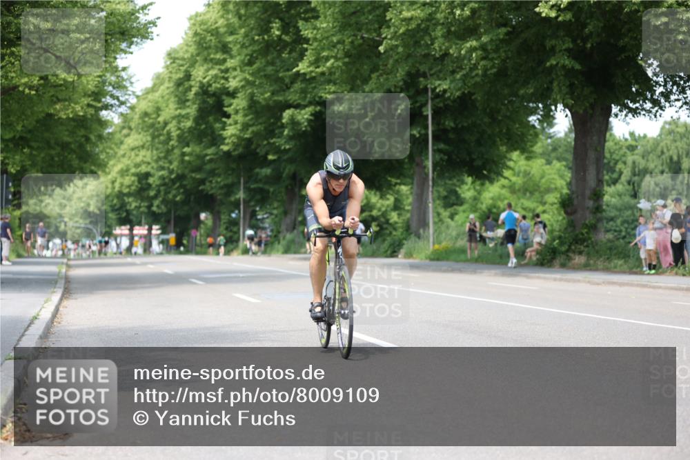 15.06.2025 - 7 Türme Triathlon Yannick Fuchs http://msf.ph/oto/8009109 15.06.2025 13:23:43 Radfahren 1181 meine-sportfotos.de