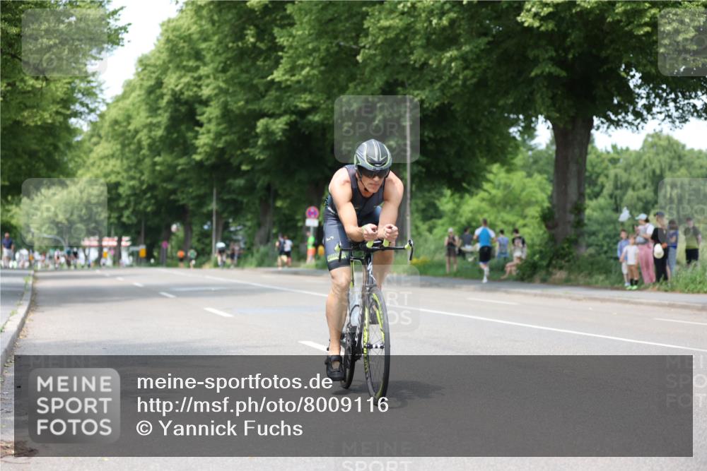 15.06.2025 - 7 Türme Triathlon Yannick Fuchs http://msf.ph/oto/8009116 15.06.2025 13:23:43 Radfahren 1181 meine-sportfotos.de