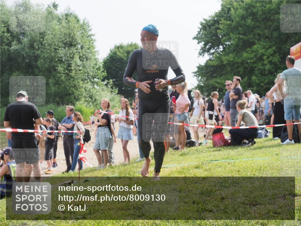 15.06.2025 - 27. Vierlanden-Triathlon KatJ http://msf.ph/oto/8009130 15.06.2025 10:07:24 Schwimmen 374, 383, 414, 431, 459 meine-sportfotos.de