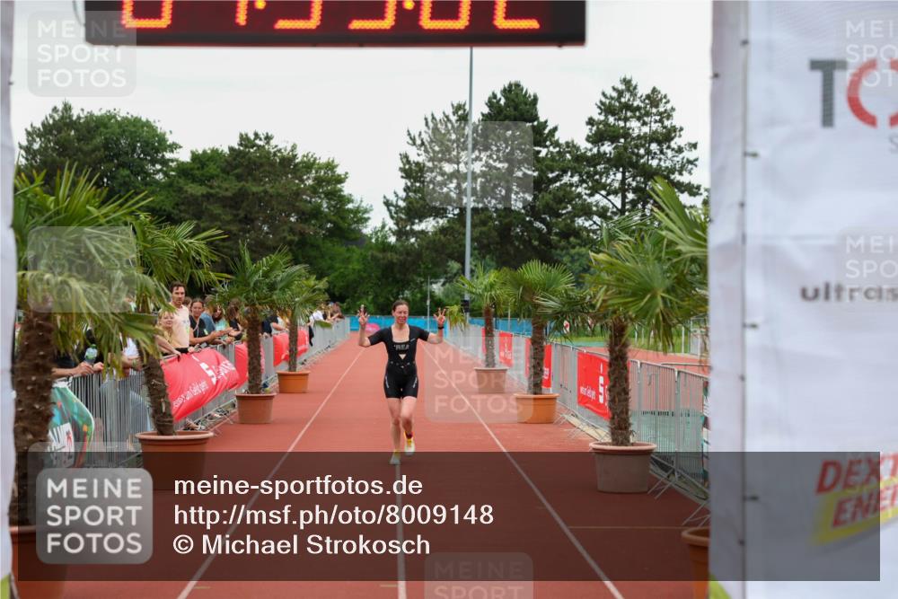 15.06.2025 - 7 Türme Triathlon Michael Strokosch http://msf.ph/oto/8009148 15.06.2025 14:53:02 Ziel 280, 588 meine-sportfotos.de