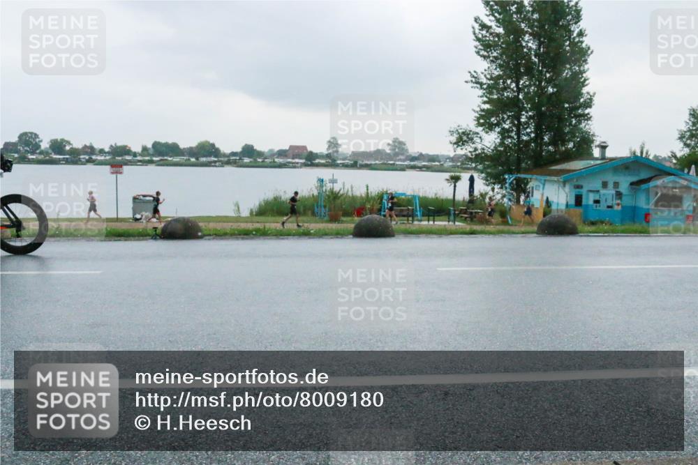 21.06.2025 - 27. Vierlanden-Triathlon H.Heesch http://msf.ph/oto/8009180 15.06.2025 13:29:34 Radfahren 1302 meine-sportfotos.de