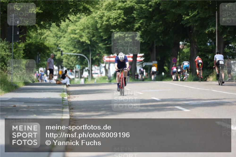 15.06.2025 - 7 Türme Triathlon Yannick Fuchs http://msf.ph/oto/8009196 15.06.2025 12:42:41 Radfahren 214, 306, 561 meine-sportfotos.de